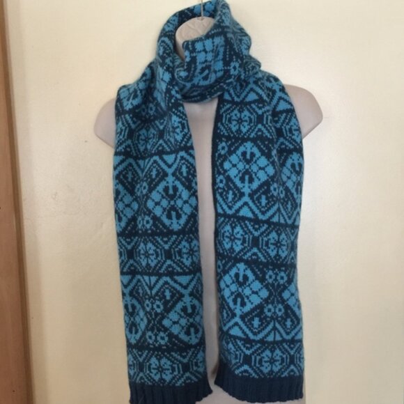 JOHNSTONS OF ELGIN 75% merino,25%angora/NWT - Picture 4 of 4